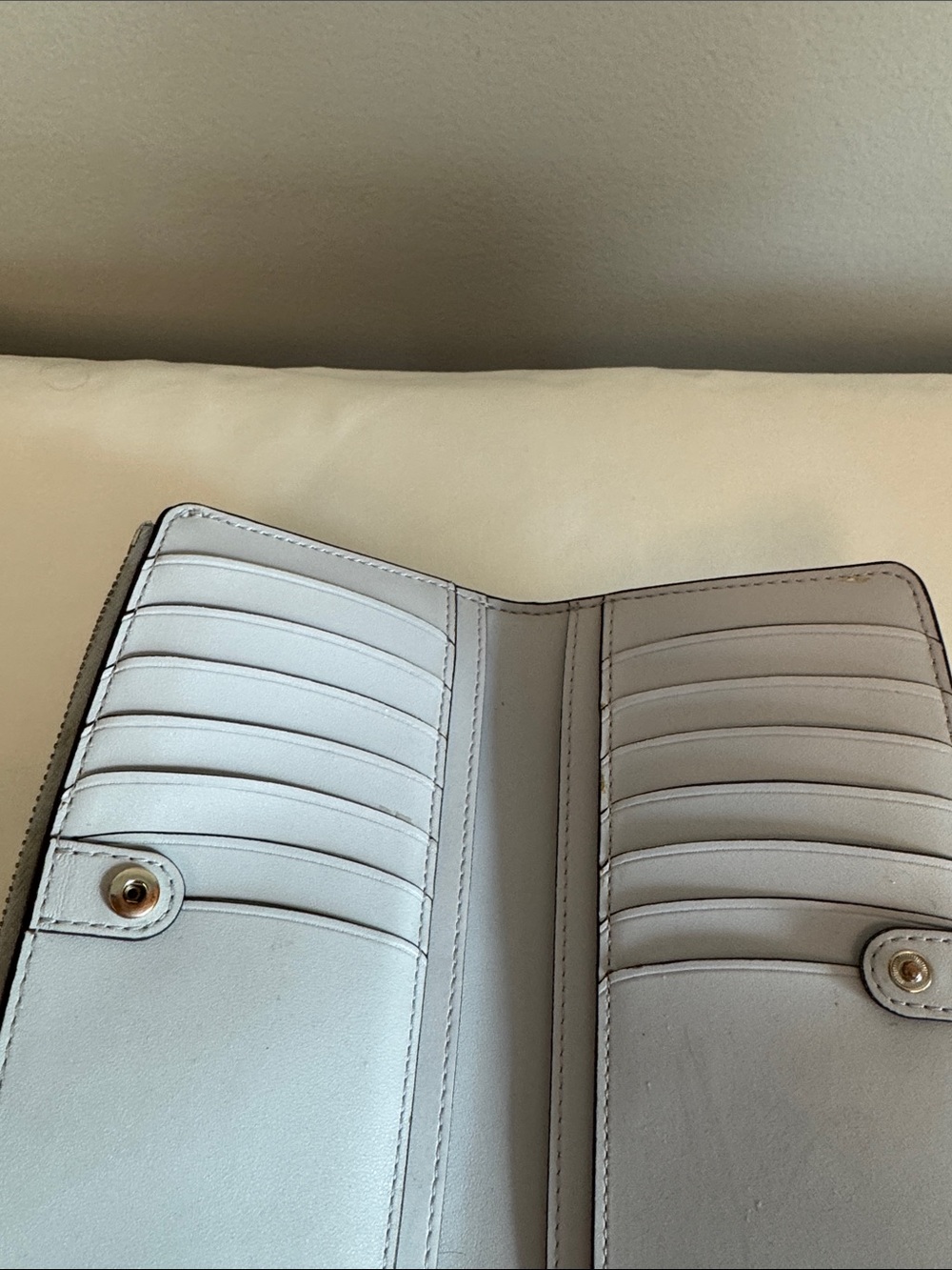Kate Spade Wallet - Picture 3 of 10